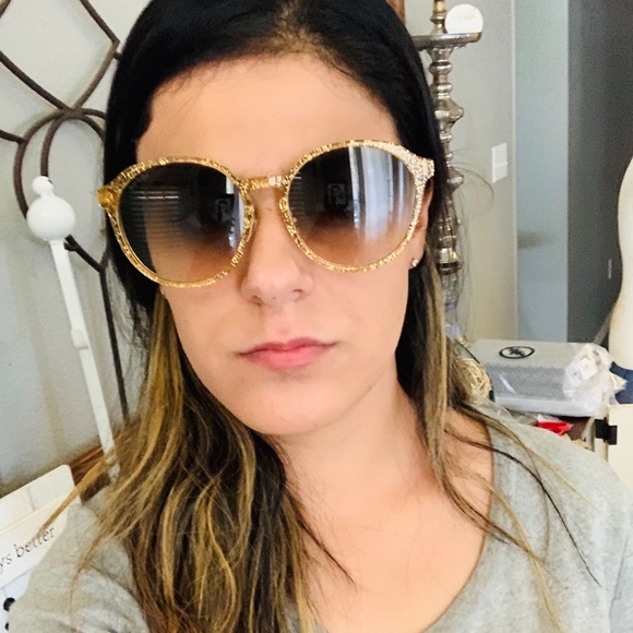 Gucci Accessories - New Gucci round sunglasses 😍